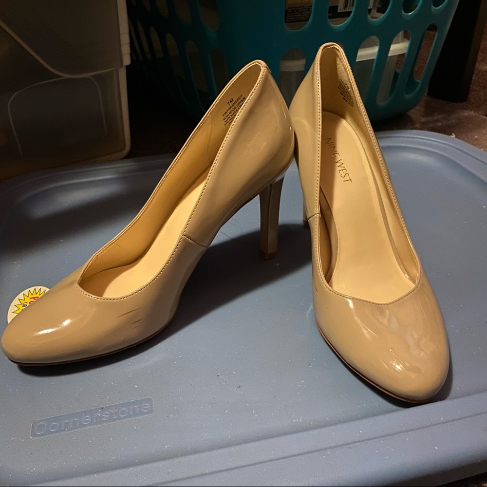 Nine West Beige/Nude Pumps